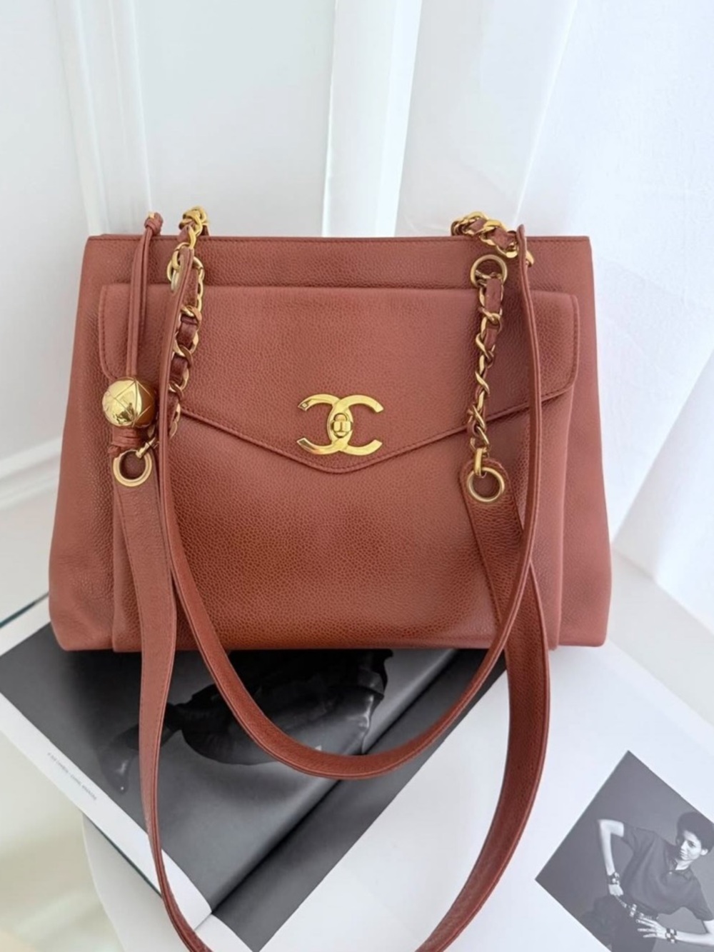 Chanel Vintage Tote Caramel Caviar 24K Gold Hardware - Picture 3 of 17